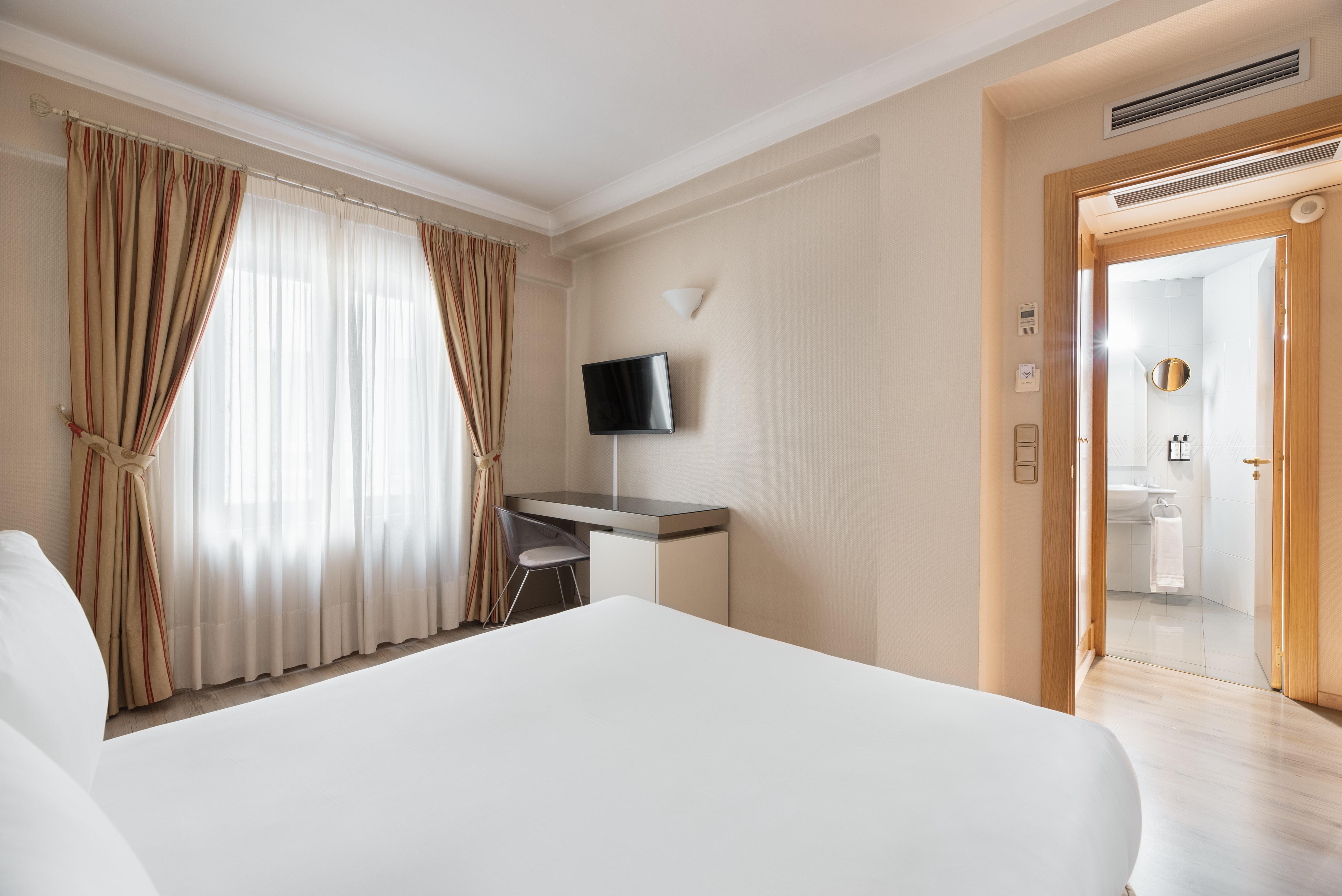 Hotel Crisol Almirante Bonifaz à Burgo Extérieur photo