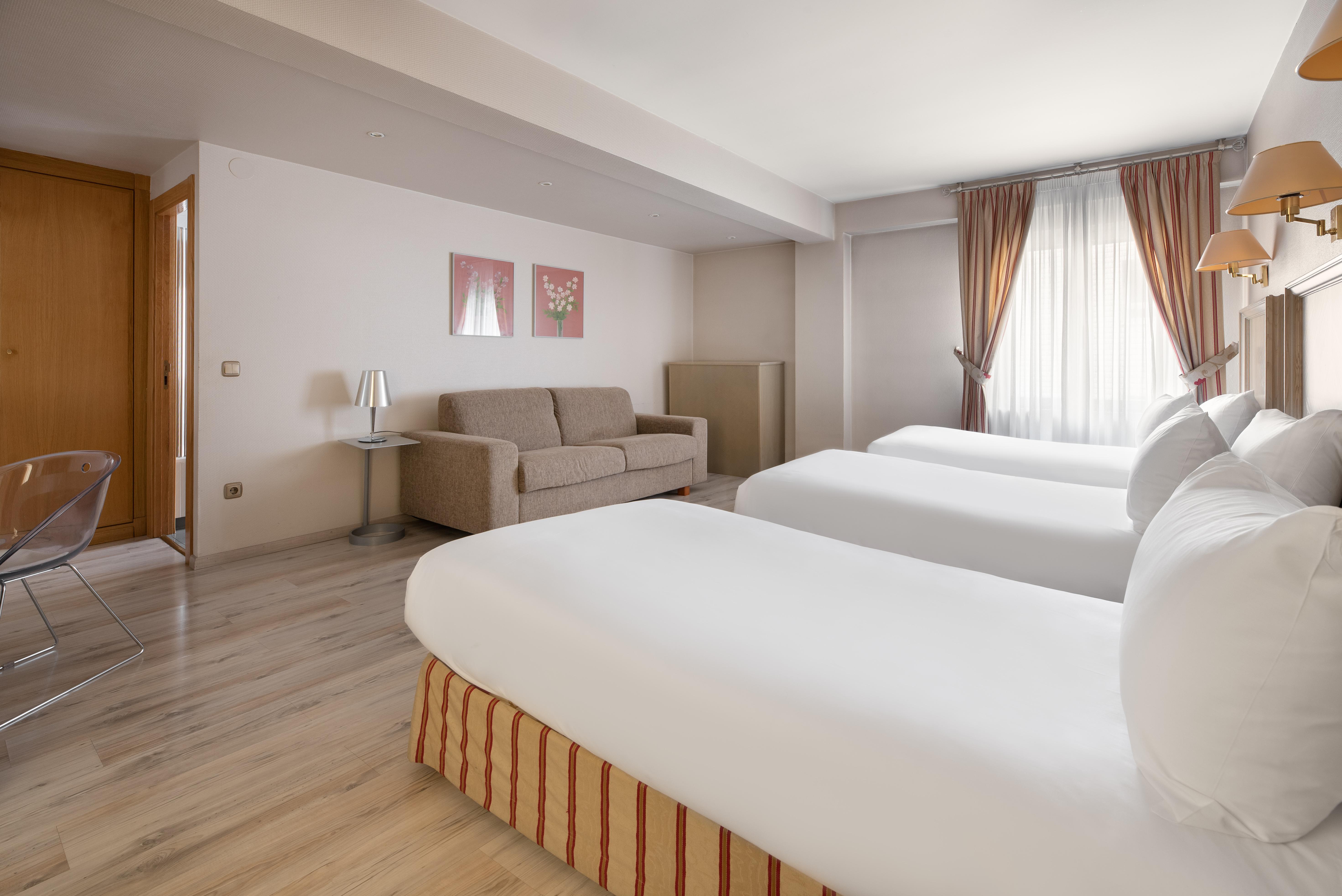 Hotel Crisol Almirante Bonifaz à Burgo Extérieur photo