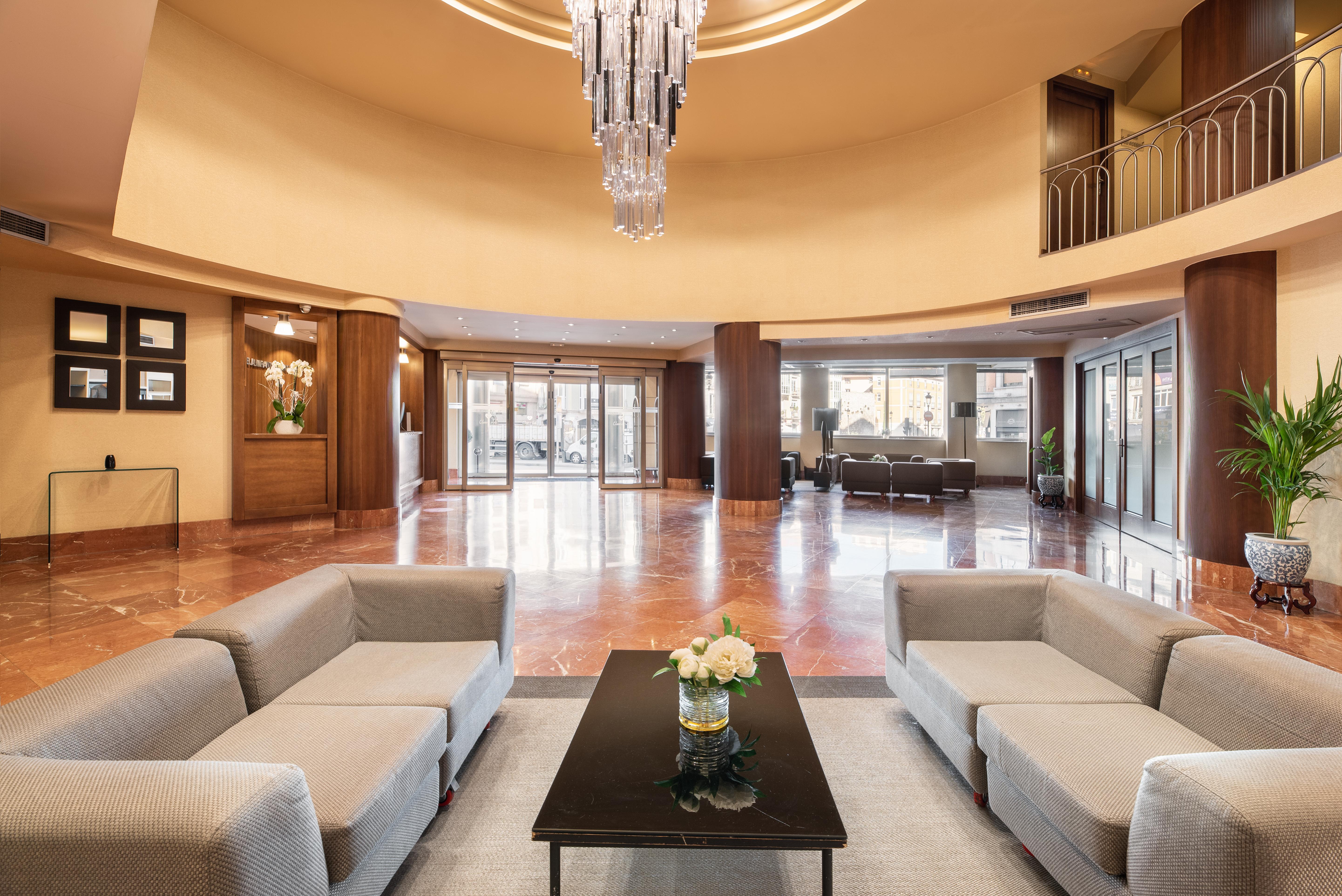 Hotel Crisol Almirante Bonifaz à Burgo Extérieur photo
