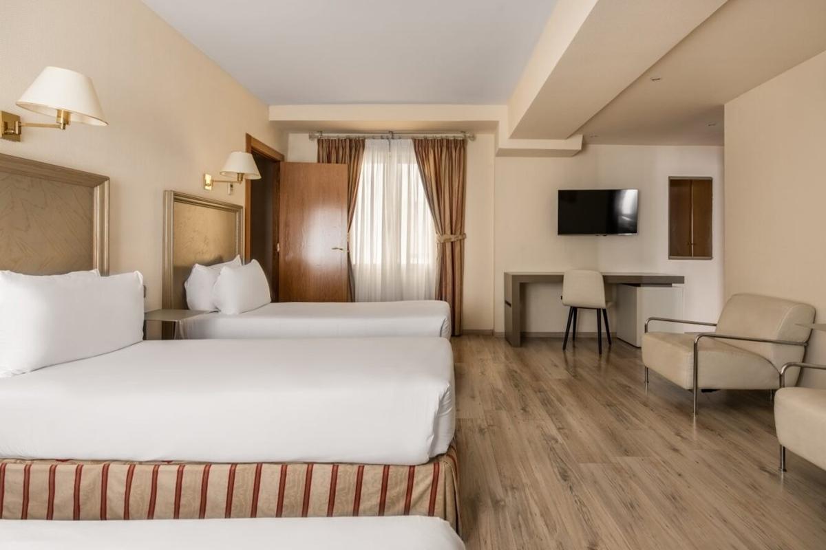 Hotel Crisol Almirante Bonifaz à Burgo Extérieur photo