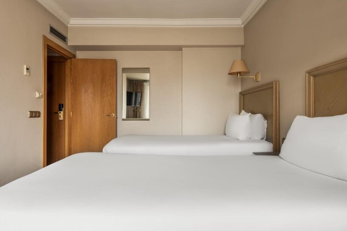 Hotel Crisol Almirante Bonifaz à Burgo Extérieur photo