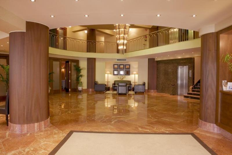 Hotel Crisol Almirante Bonifaz à Burgo Extérieur photo